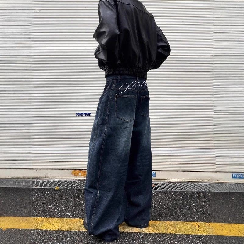 Baggy jeans